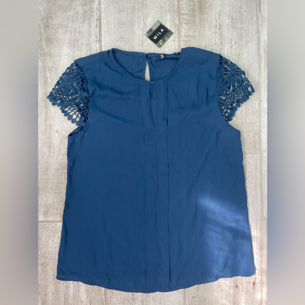 Boutique Navy shirt